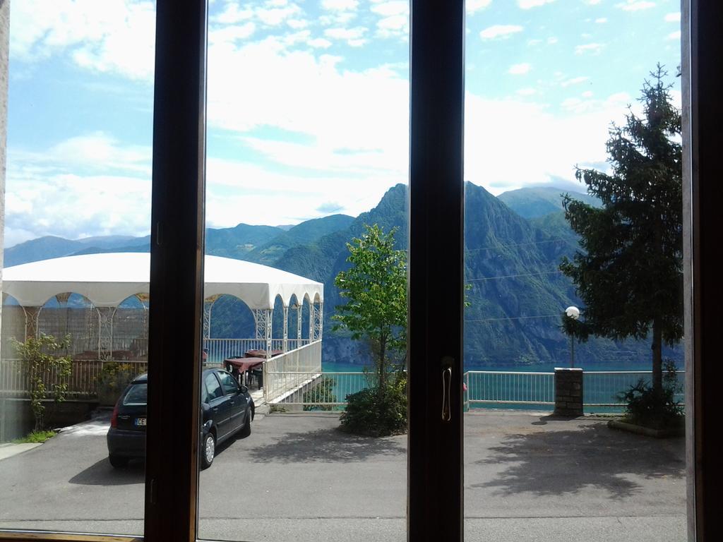 Hotel Poggio D'Oro Riva di Solto Dış mekan fotoğraf