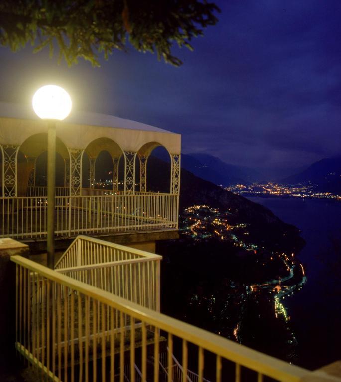 Hotel Poggio D'Oro Riva di Solto Dış mekan fotoğraf